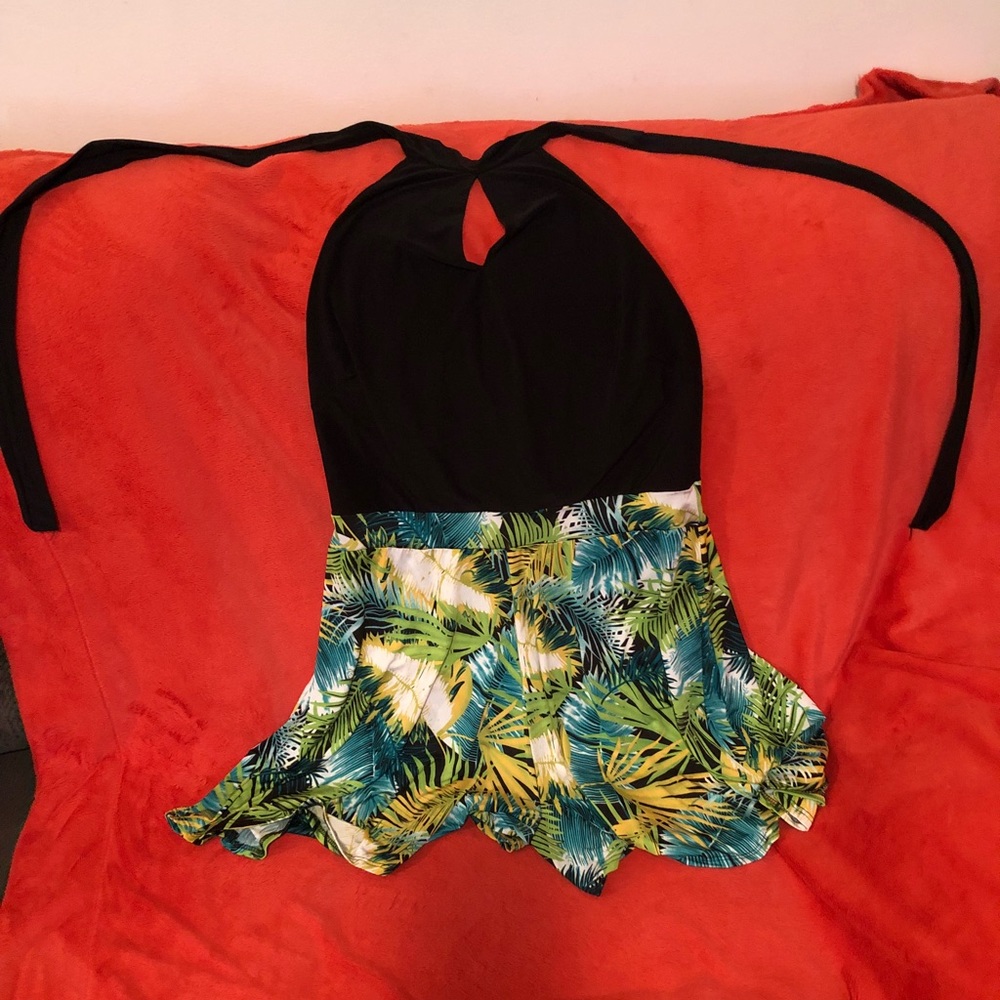 Vacation Romper Shorts Size 1X (14/16) NWOT